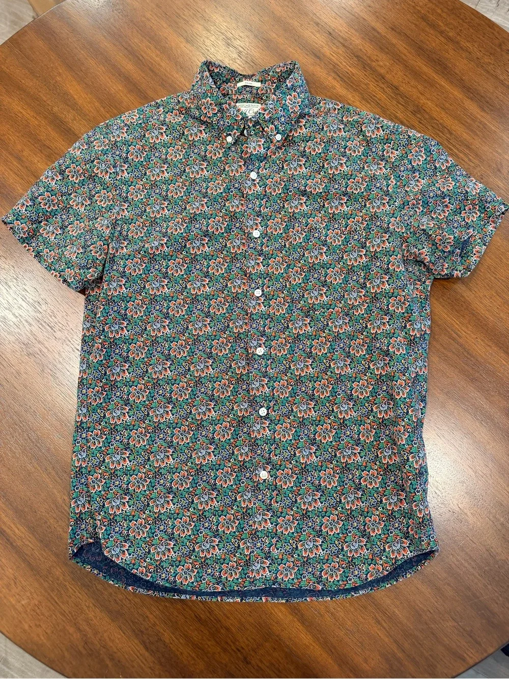 J. Crew Men’s short sleeve button-down shirt in a colorful all-over floral print